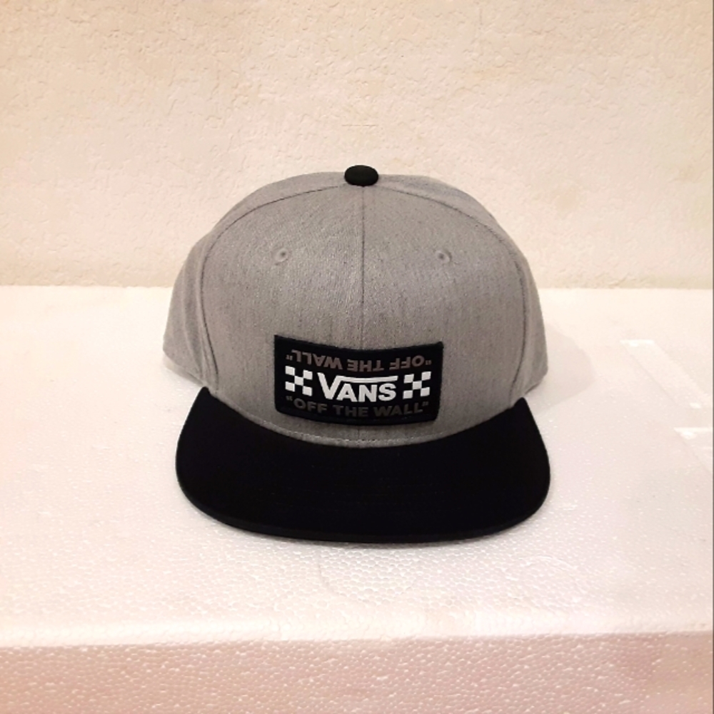 Vans - Picture 1 of 1